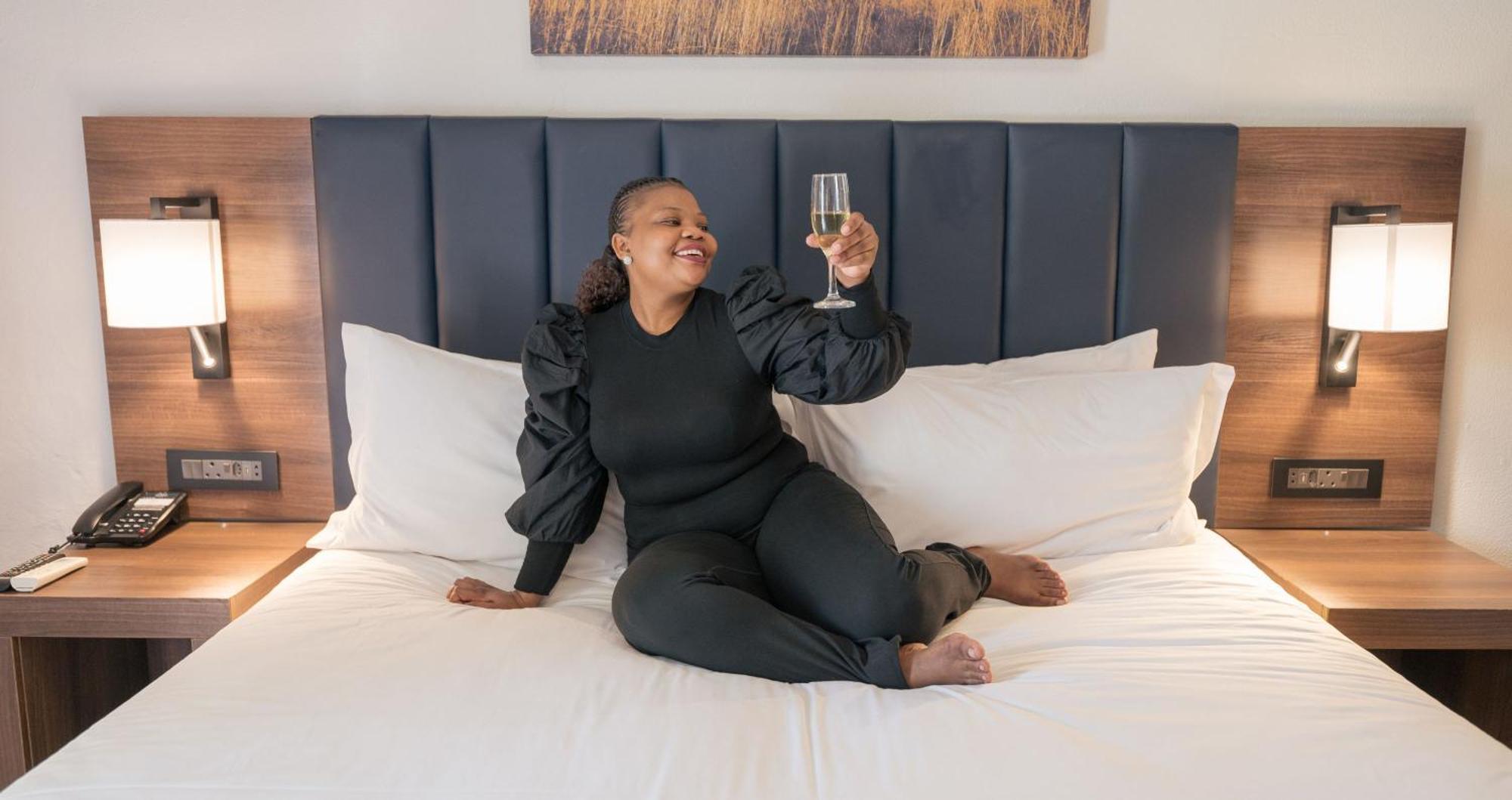 Anew Hotel Hluhluwe Eksteriør bilde