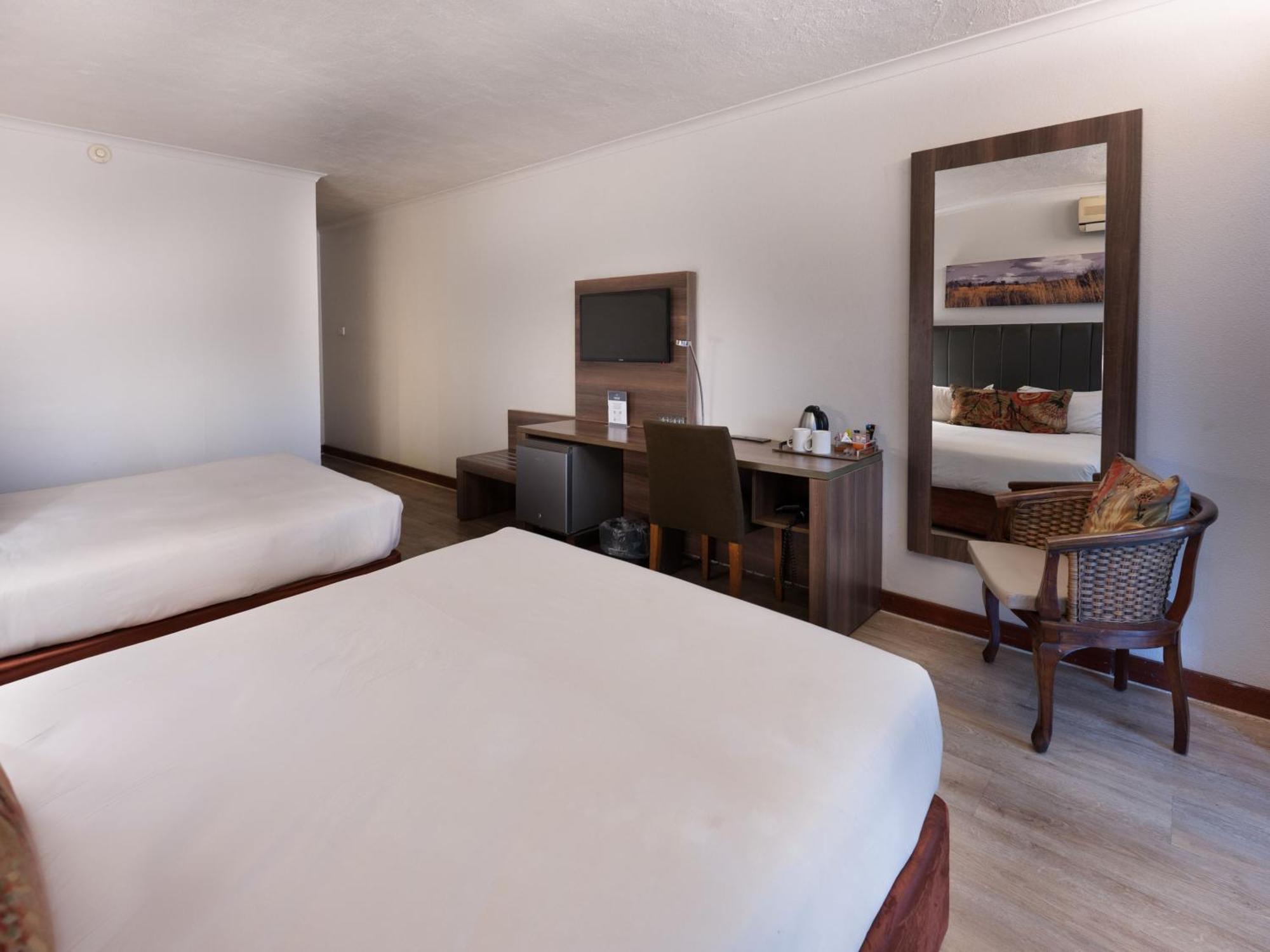 Anew Hotel Hluhluwe Eksteriør bilde